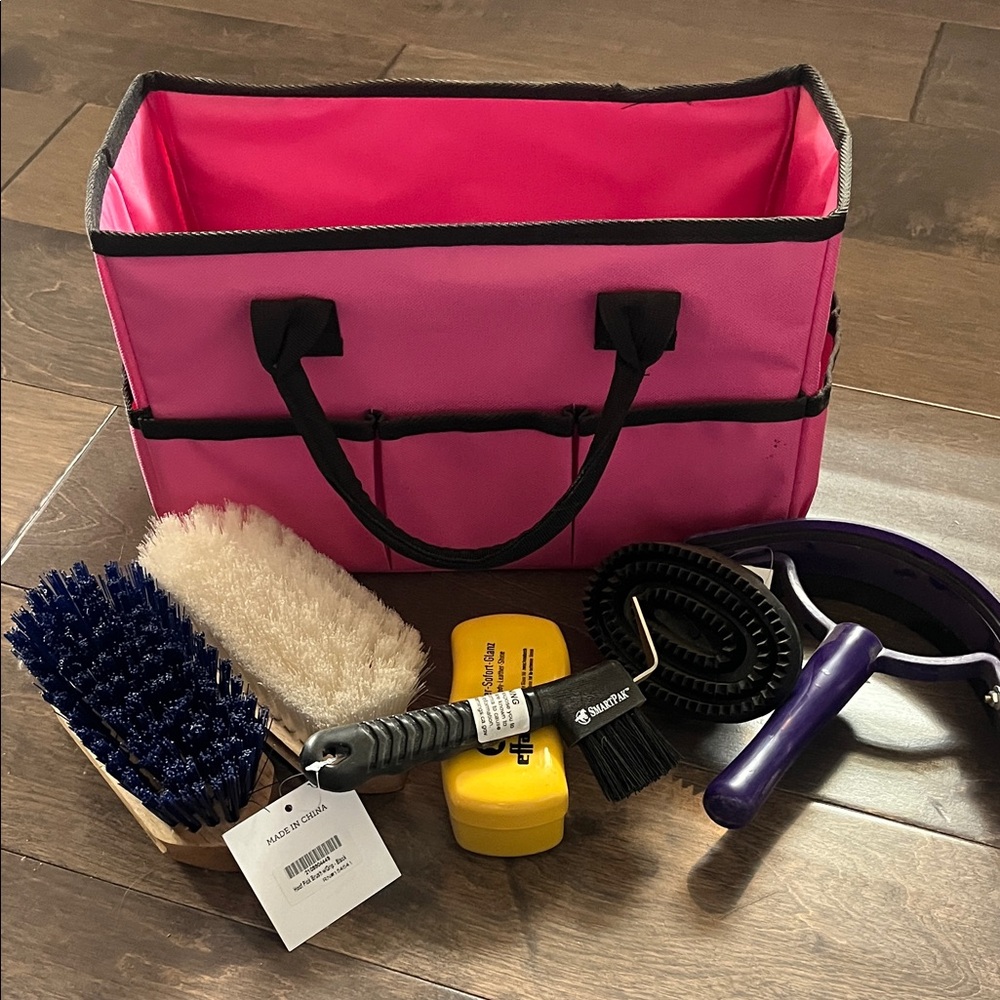 Complete Horse Grooming Kit with Tote